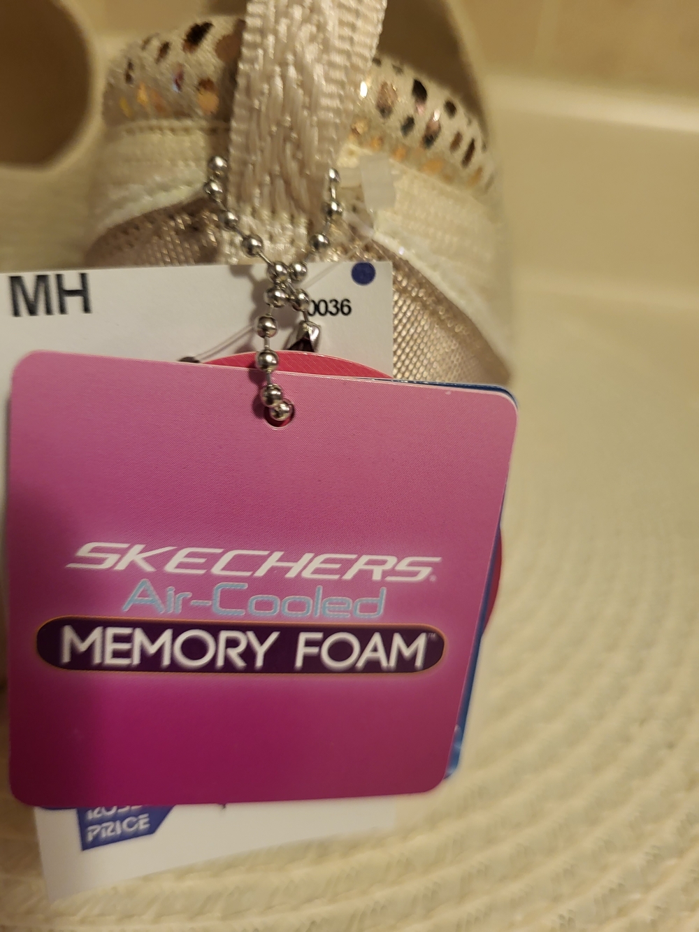 Skechers Women's Slip-On Air-Cooled Knit Sneaker Beige/Gold Leopard Trim Sz. 10 - Picture 5 of 12